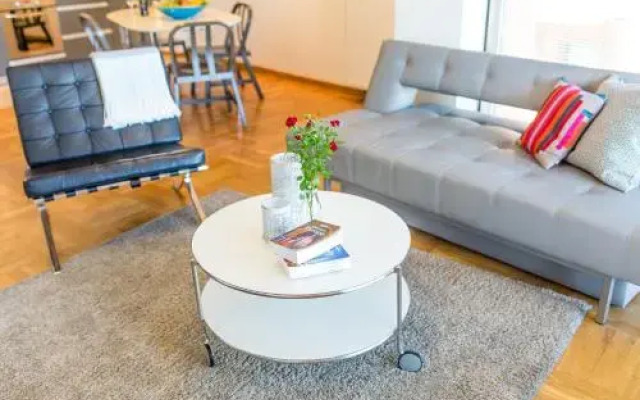 Modern Apartment in City Center