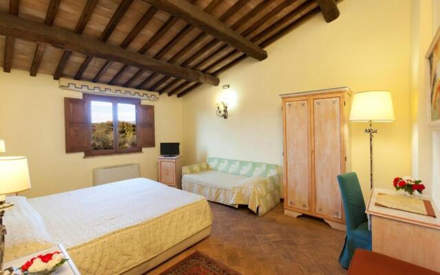 Sovana Hotel & Resort