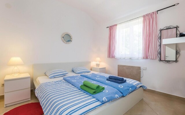 Beautiful Home in Njivice With Wifi and 3 Bedrooms