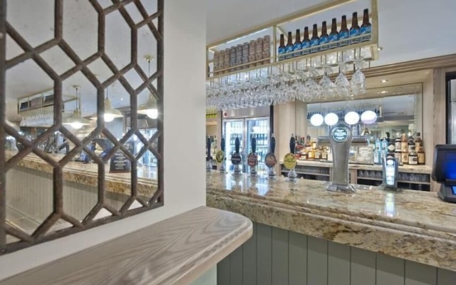 The Queen Hotel Wetherspoon