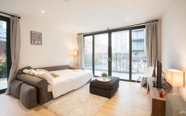 Bright Spacious 2 Bed Flat In Battersea Sleeps 6