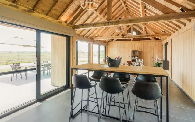 Chic Villa in Comines-warneton With Garden