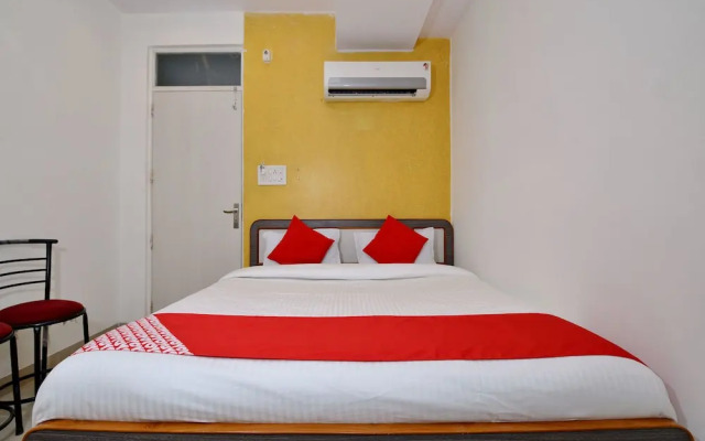 OYO 15164 Hotel Shree Radhey