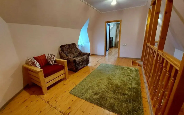 Красный Дом