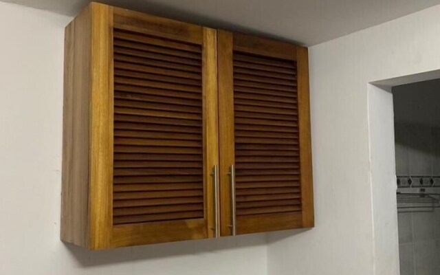Lux Suites Royal Palm Studio Apartment