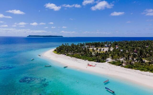 Captain Cook Cruises Fiji - Reef Endeavour