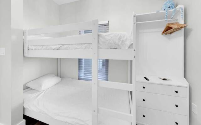 Majestic Beach Towers 1-1603