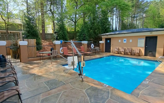 Comfort Inn & Suites Peachtree Corners
