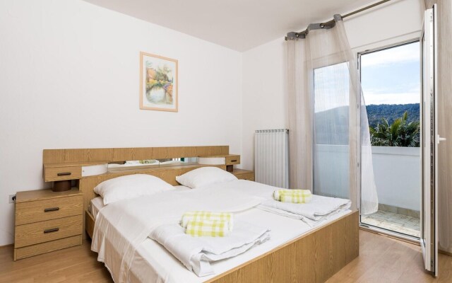 Amazing Home in Supetarska Draga With Wifi and 3 Bedrooms