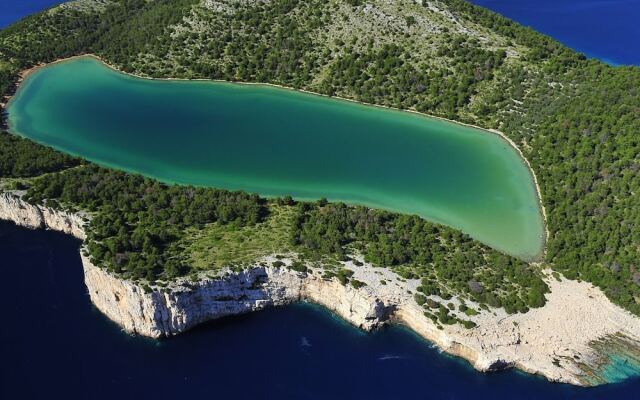 Luxurious Villa in Zadar With Swimming Pool