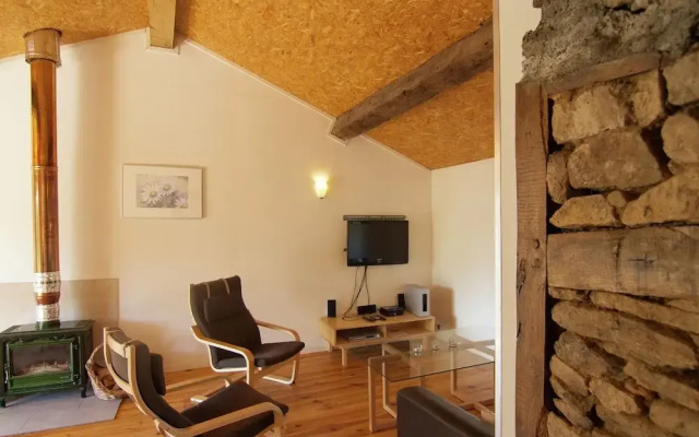 Spacious Gite With Large Terrace