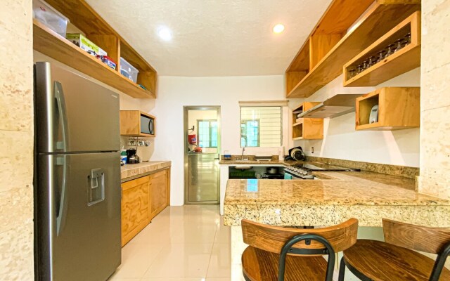 Villa Espacioyocte With Pool in Playa del Carmen for 16 People