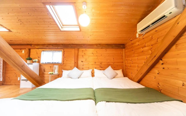 Awaji Seaside Log House