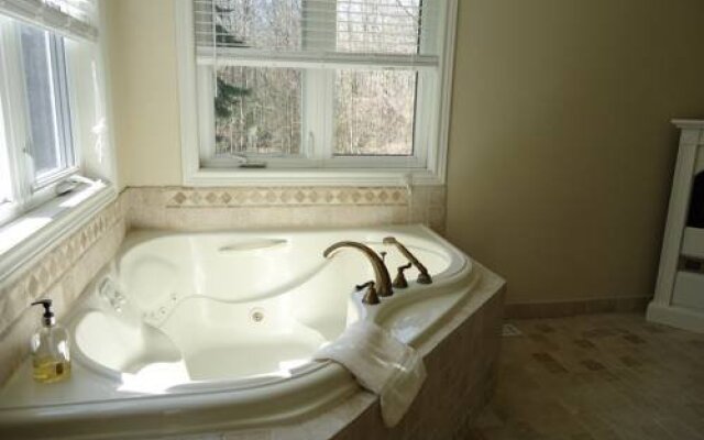 Jabberwock Guesthouse Bed and Breakfast