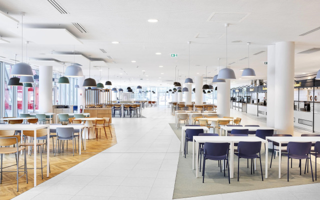 H4 Hotel Wyndham Paris Pleyel Resort