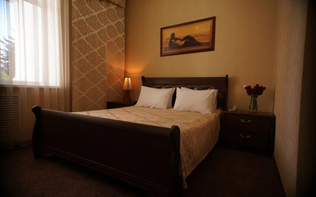 Grand-Kavkaz Hotel