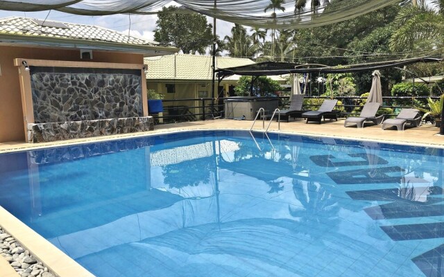 Jenmac's Resort