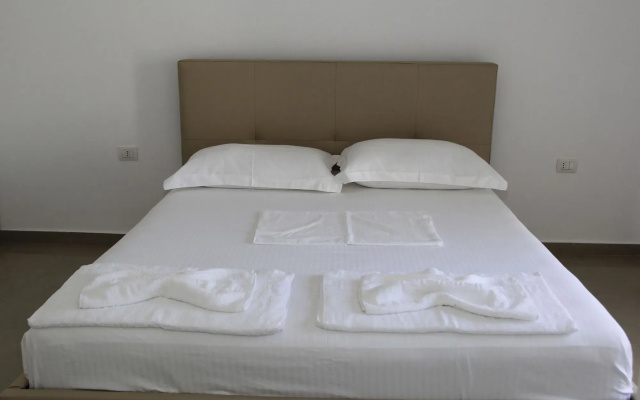 Andy Apartments