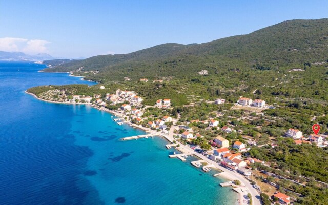 Amazing Home in Kneze With Wifi and 4 Bedrooms