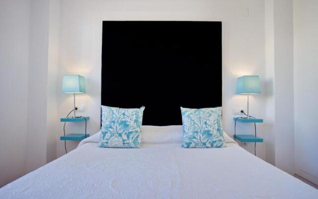 Denia Deluxe Beach & City