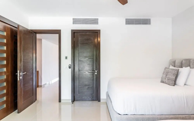 402n Casa Lucerna 2 Bedroom Apts by RedAwning