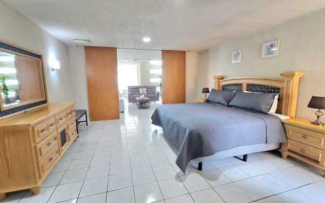 Ocean view 2BR Condo downtown Cozumel