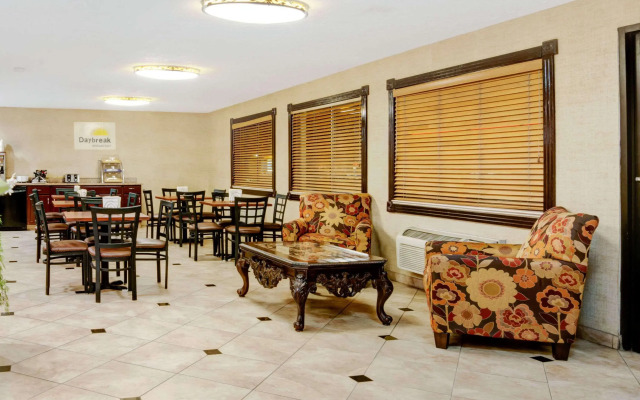 Days Inn by Wyndham Albuquerque West