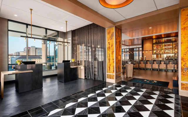 The Oaklander Hotel, Autograph Collection