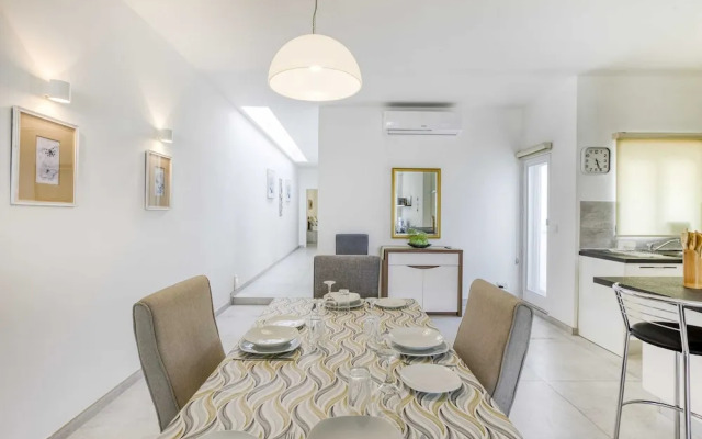 Gzira Penthouse