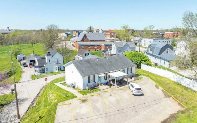 Arkstone Retreat 2 Chic 2 Bdr!