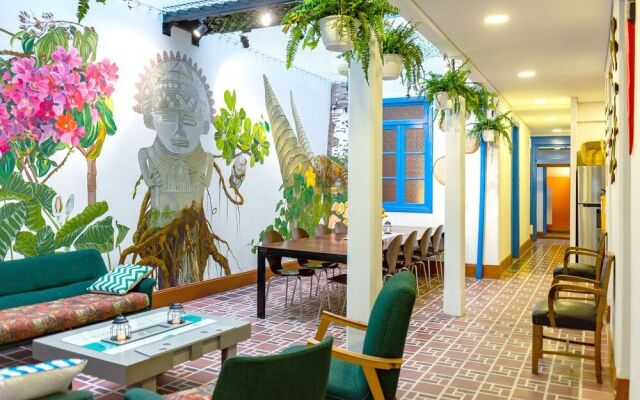 Granada Hostel