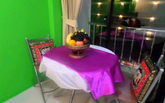 Thana Patong Guesthouse