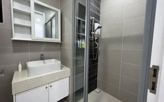 Le Pavilion Puchong 4-6pax 2R2B