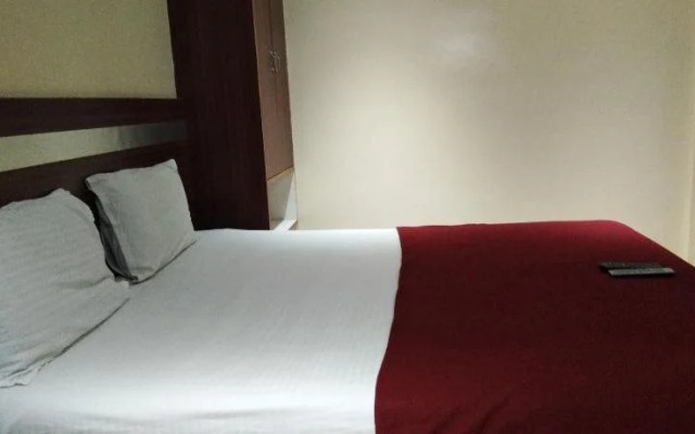 Hotel Adarsh Residency
