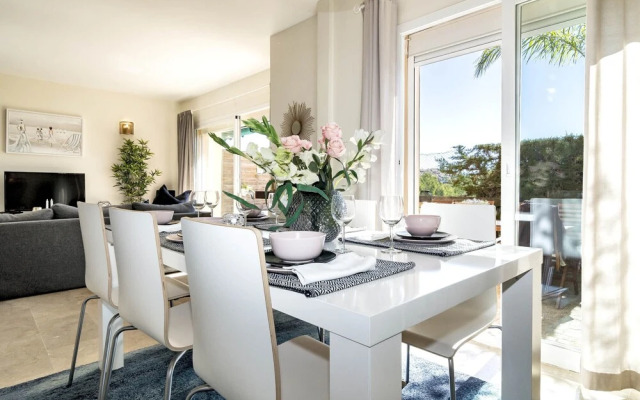 CDI3 - Spacious Family Townhouse