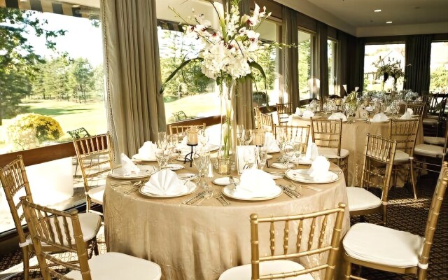 The Lodge at The International