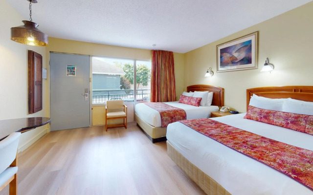 Surfside On The Lake