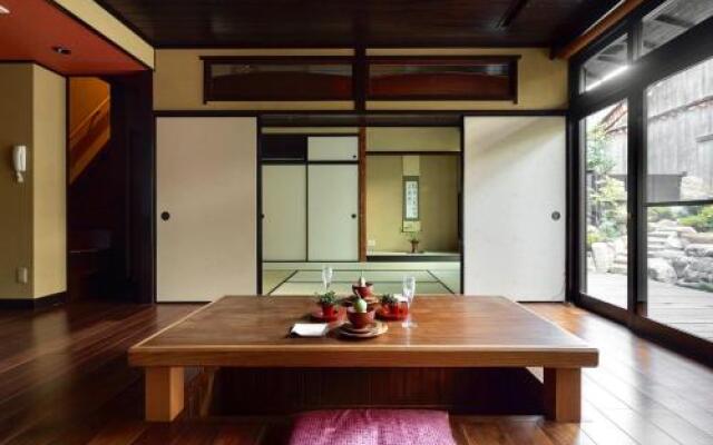 Campton Nishijin Vacation Rental