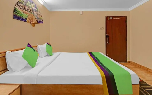 Treebo Surya Yatri Niwas