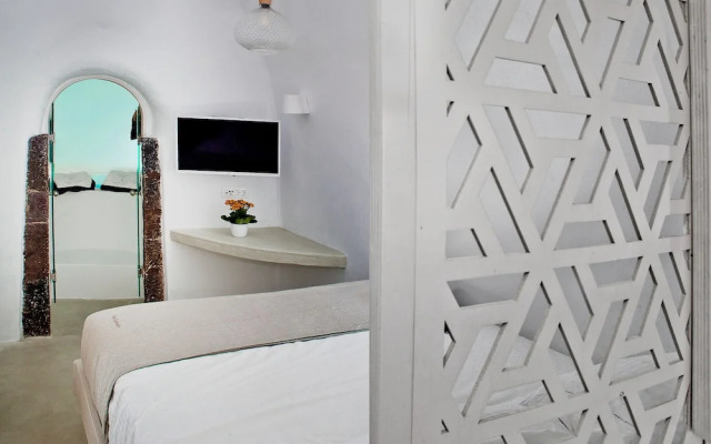 Antithesis Hotel