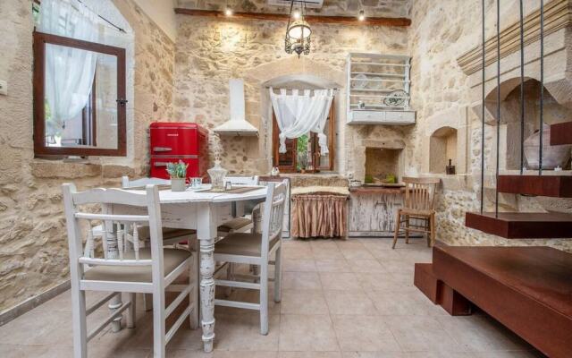 Village Little House at Roustika