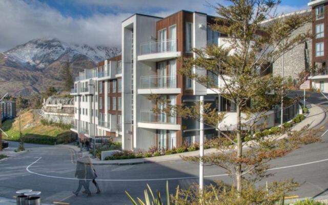 Queenstown Village Apartments