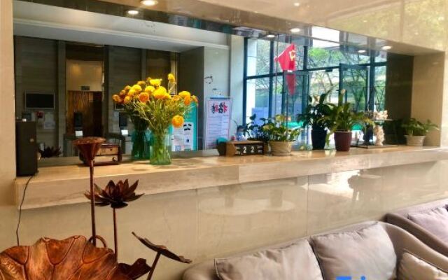 Xing Lun Hotel