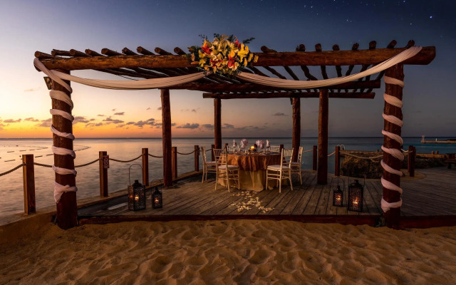 Hotel Playa Azul Cozumel