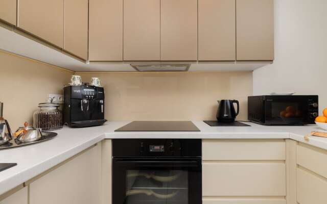 Albatross Towers Apartments by Renters