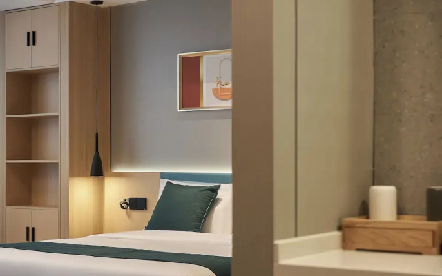 All In Light Luxury Hotel