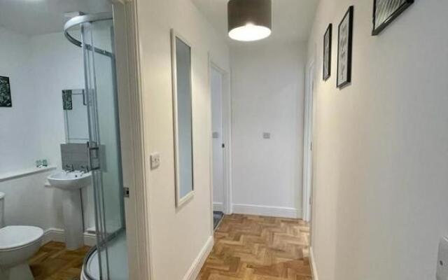 Prosper House Apartment 5