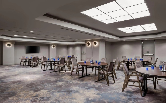 Sheraton Gateway Hotel In Toronto International Airport