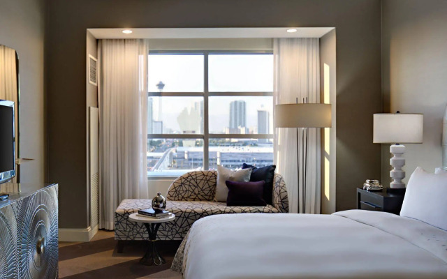 Renaissance Las Vegas Hotel