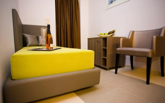 Astron Hotel
